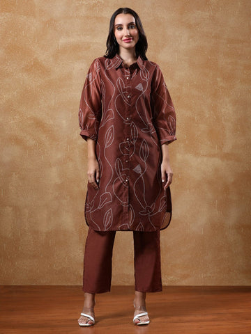Varanga Women Bandhani Printed Regular Chanderi Silk Kurta with Trousers