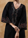 Varanga Women Embroidered V-Neck Pure Cotton Kurta Sets