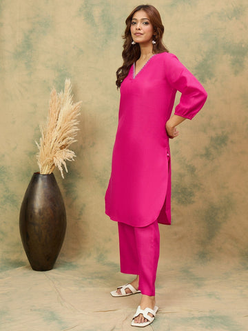 varanga Women Straight Kurta With Embroidery On Neck Paired With Solid Trousers