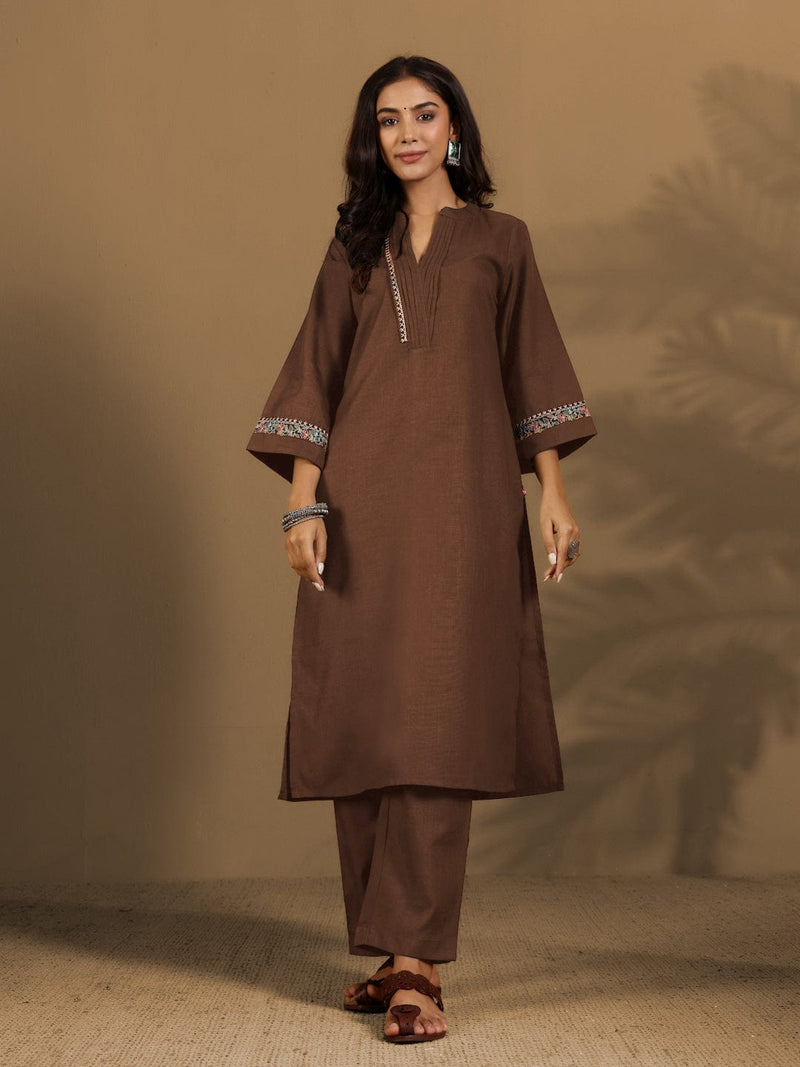 Varanga Women Brown Mandarin Collar Thread Embroidered With Pleate Deatialing Kurta Paired With Bottom