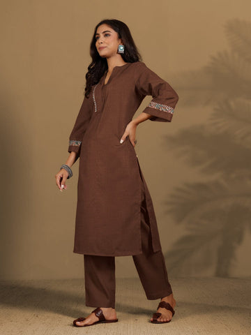 Varanga Women Brown Mandarin Collar Thread Embroidered With Pleate Deatialing Kurta Paired With Bottom