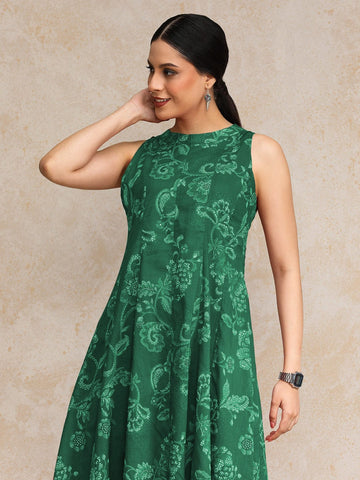 Varanga Women Floral Printed Halter Neck Anarkali Kurta With Trouser