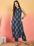 Varanga Blue Floral Printed Straight-Fit Kurta With Half Sleeves And Round Neck, Paired With Ankle-Length Printed Elasticated Trousers.