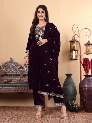 varanga women burgundy ethnic motifs embroidered velvet kurta with trousers with dupatta