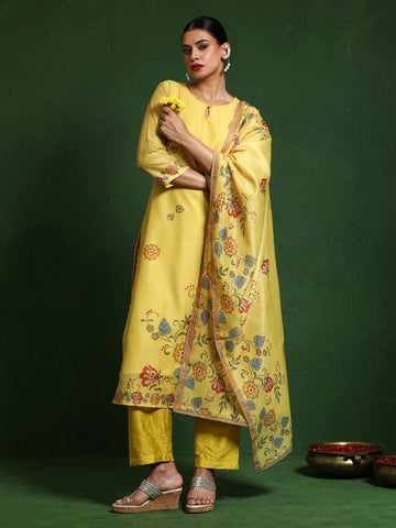 Varanga Women Round Neck Floral Printed Embroidered Kurta Paired With Solid Bottom And Dupatta