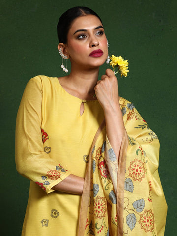 Varanga Women Floral Embroidered Sequinned Chanderi Silk Kurta with Trousers & Dupatta