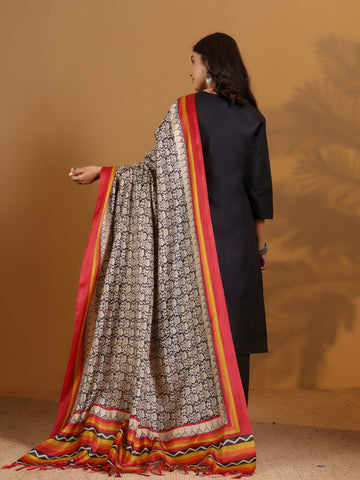 Varanga Women V Neck Kurta With Trouser And Printed Dupatta