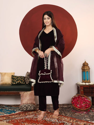 Varanga Women V Neck Lace Detailed Velvet Kurta With Tonal Bottom And Dupatta.