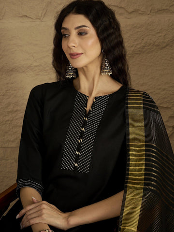 Varanga Women Thread Embroidered Yoke Kurta With Trouser & Jacquard Dupatta