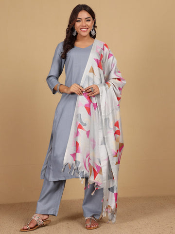 Varanga Women Kurta With Trouser And Printed Dupatta