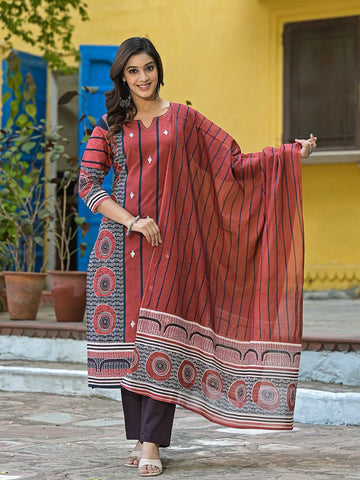 Women Varanga Maroon Strpper with Ethnic Printed Kurta With Trouser & Dupatta