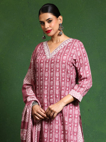 Varanga Women Floral Printed V Neck Kurta with Trouser & Dupatta