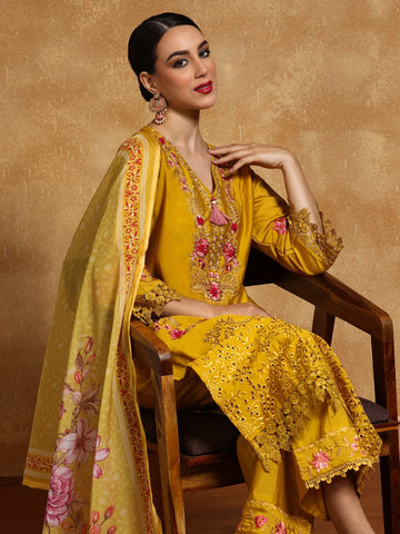 Varanga Women Floral Heavy Thread Embroidered Schffili Hem Kurta with Trouser & Dupatta