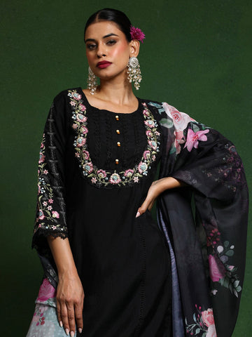 Varanga Women Floral Heavy Thread Embroidered Schffili Hem Kurta With Trouser & Dupatta