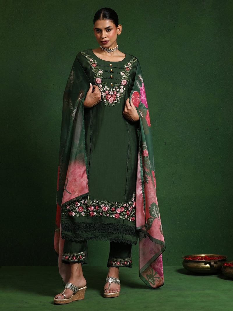 Varanga Women Floral Heavy Thread Embroidered Schffili Hem Kurta With Trouser & Dupatta