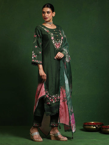Varanga Women Floral Heavy Thread Embroidered Schffili Hem Kurta With Trouser & Dupatta
