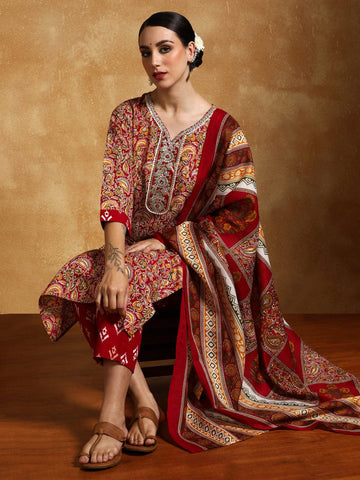 Varanga Women-Zari Detailed Ethnic Floral Printed Kurta With Trouser & Dupatta