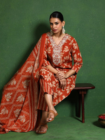 Varanga Women Floral Printed V Neck Kurta With Trouser & Dupatta