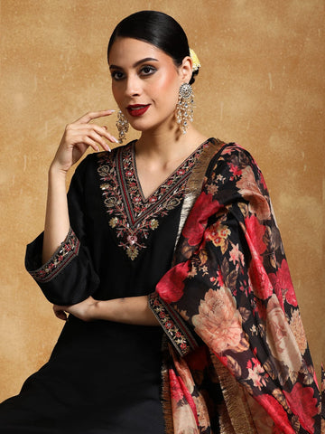 Varanga Women-Zari Embroidered Kurta With Trouser & Floral Printed Dupatta