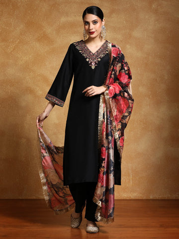 Varanga Women-Zari Embroidered Kurta With Trouser & Floral Printed Dupatta