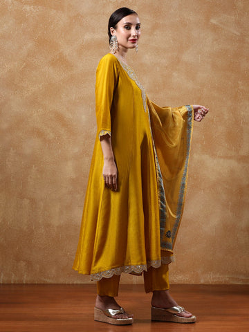Varanga Women Yoke Design Regular Kurta with Trousers & with Dupatta