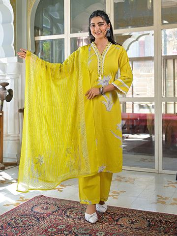 Varanga Women Mirror & Thread Embroidered Floral Printed Kurta with Trouser & Dupatta