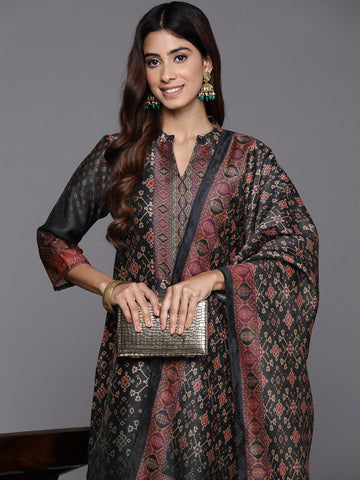 Varanga Women Patola Printed Mandrin Collar ,Straight Kurta With Solid Bottom And Printed Dupatta