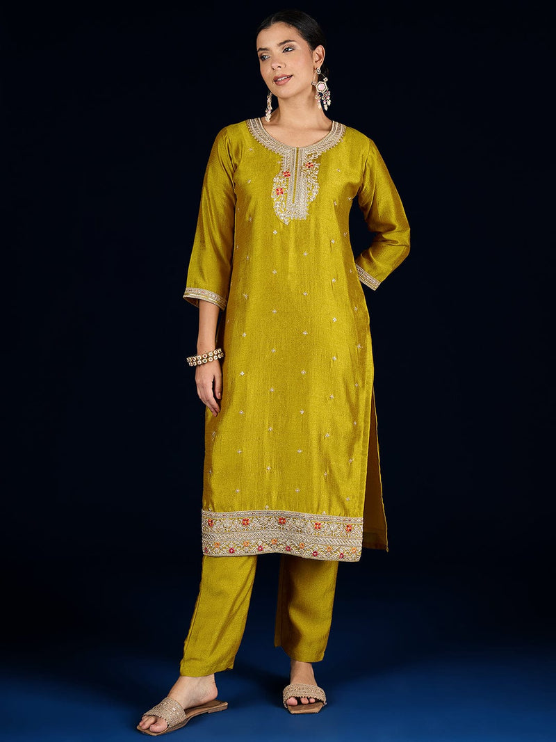 Varanga Kurta Set Featuring Beadwork Detailing, Embroidered Hem Trousers, And A Hand-Embroidered Dupatta For A Timeless Ethnic Look.