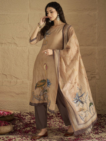 Varanga Women Graceful Beige Kurta Set Featuring Gota Patti Detailing, Paired With Solid Trousers And Dupatta