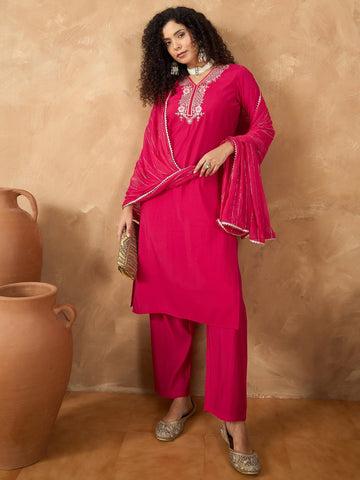 Varanga Women Kurta Adorned With Thread Embroidery, Teamed With Trousers And Paired With Dupatta Featuring Lurex And Lace Detailing