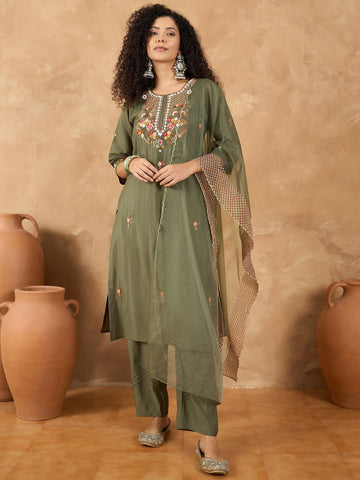Varanga Women Kurta With Thread Embroidery Trousers And A Solid Dupatta Featuring Detailed Thread Motifs And Refined Scalloped Edges
