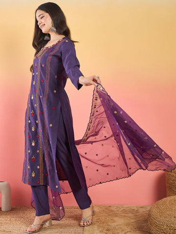Varanga Kurta With Hand Embroidery, Paired With Trousers And Thread-Embroidered Dupatta.