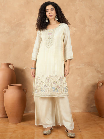 Varanga Women Thread Embroiderd Zari Yoke On The Kurta Paired With Solid Sharara And A Lace Detailing On Dupatta