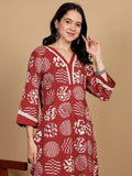 Varanga Women Printed Kurta With Lace Details On Neck And Cuff Paired With Solid Trousers