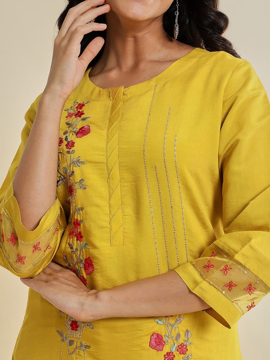 Varanga Women Yellow Placement Embroidered Straight Kurta Paired With