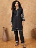 Kurta Set With 3D Work On The Sleeves Paired With Solid Trousers And Dupatta