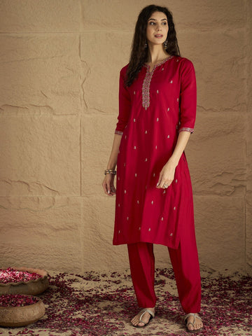 Varanga Women Pink Round Neck Embroidered Kurta Paired With Tonal Bottom & Printed Dupatta