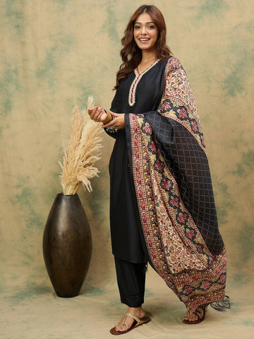 Varanga Women Regular Kurta with Trousers & with Dupatta