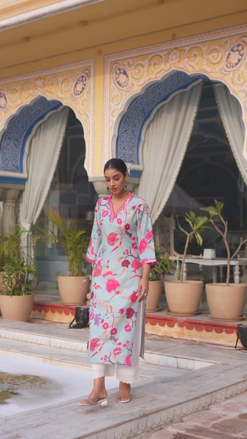 Varanga Women Sea Green Floral Printed Straight Kurta With 3/4Th Bell Sleeve.