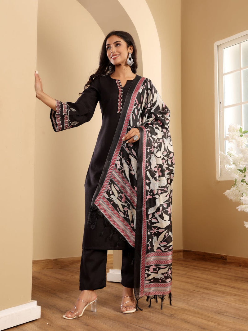 Varanga Women Black Embroidered Kurta Paired With Tonal Bottom And Printed Bhaghalpuri Dupatta