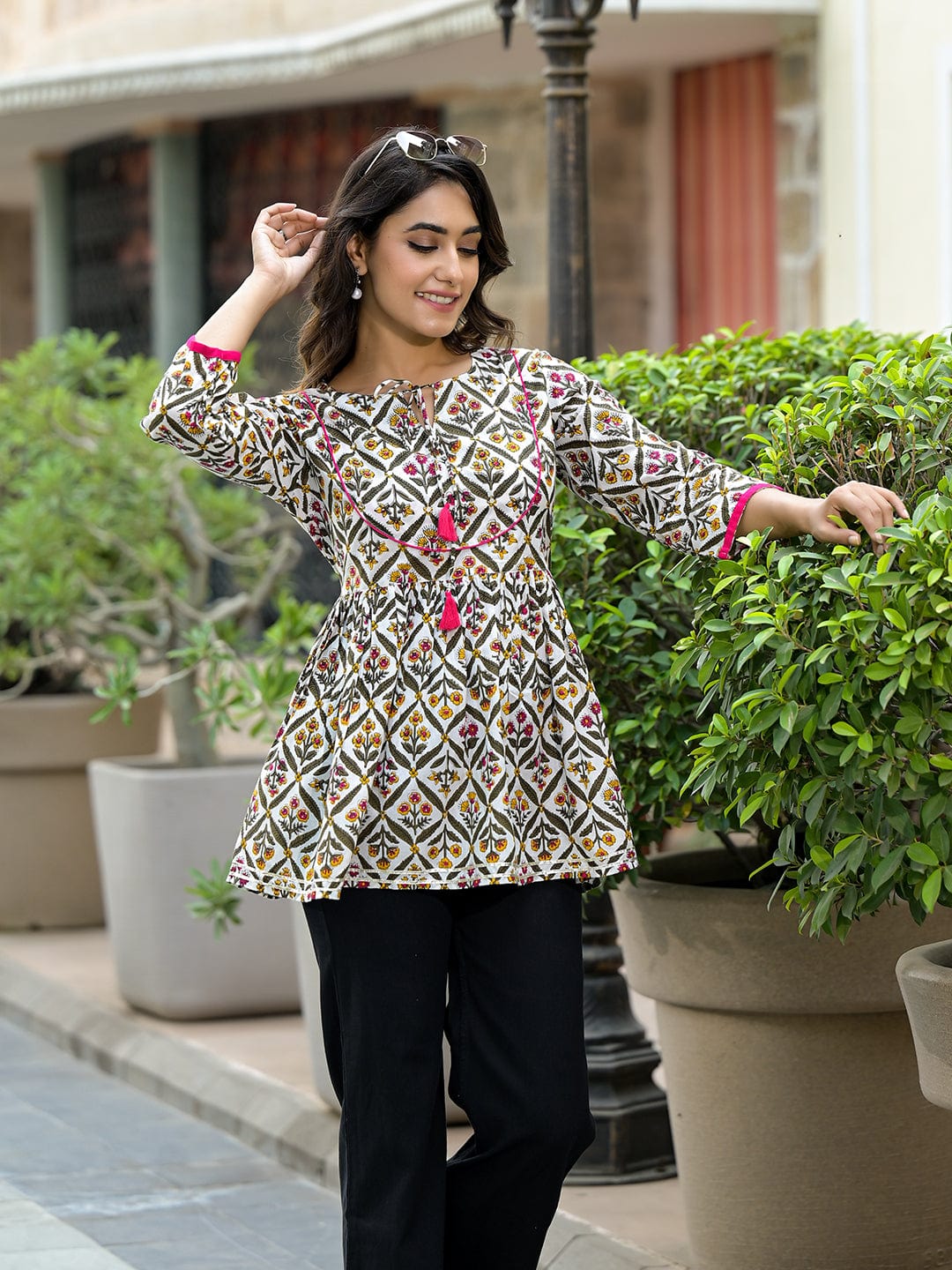 Short Kurti Lawn Short Frocks Design 2019 Short Kurti New Style