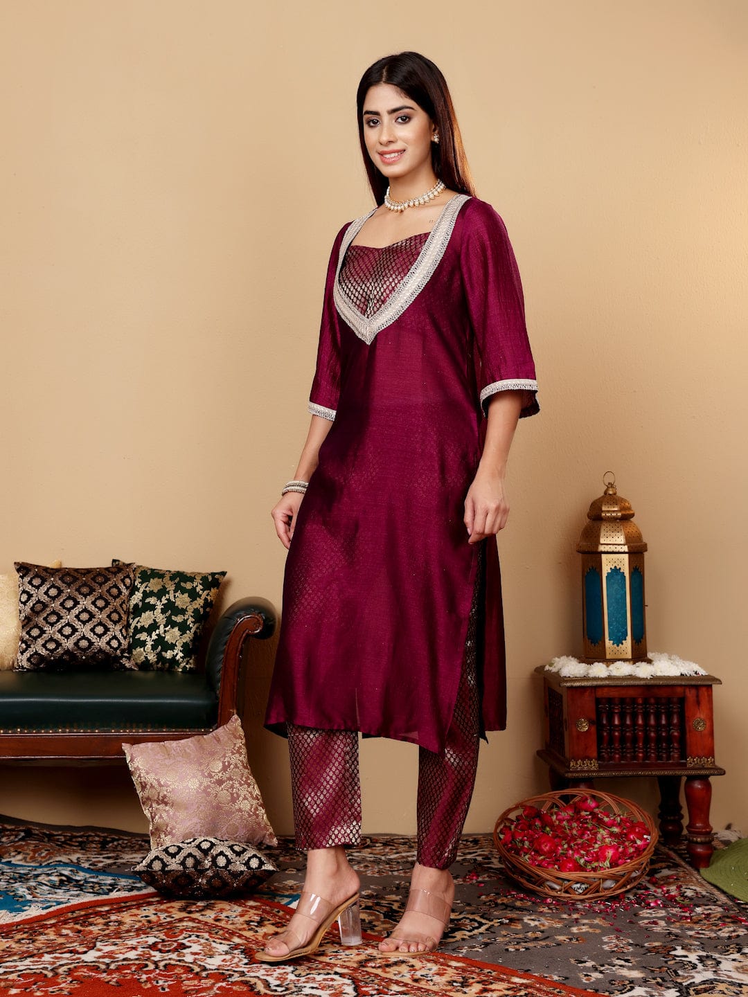 Varanga Women Zari Lace Detailed Kurta With Brocade Trouser And Bustie