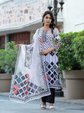 Varanga Women Geometric Printed Kurta Paired With Bottom And Dupatta