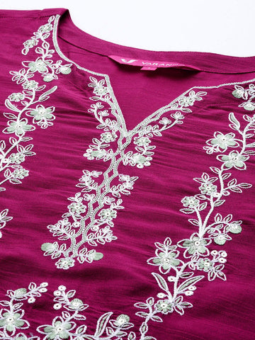 Varanga Women Straight Emroidered Kurta With Printed Bottom