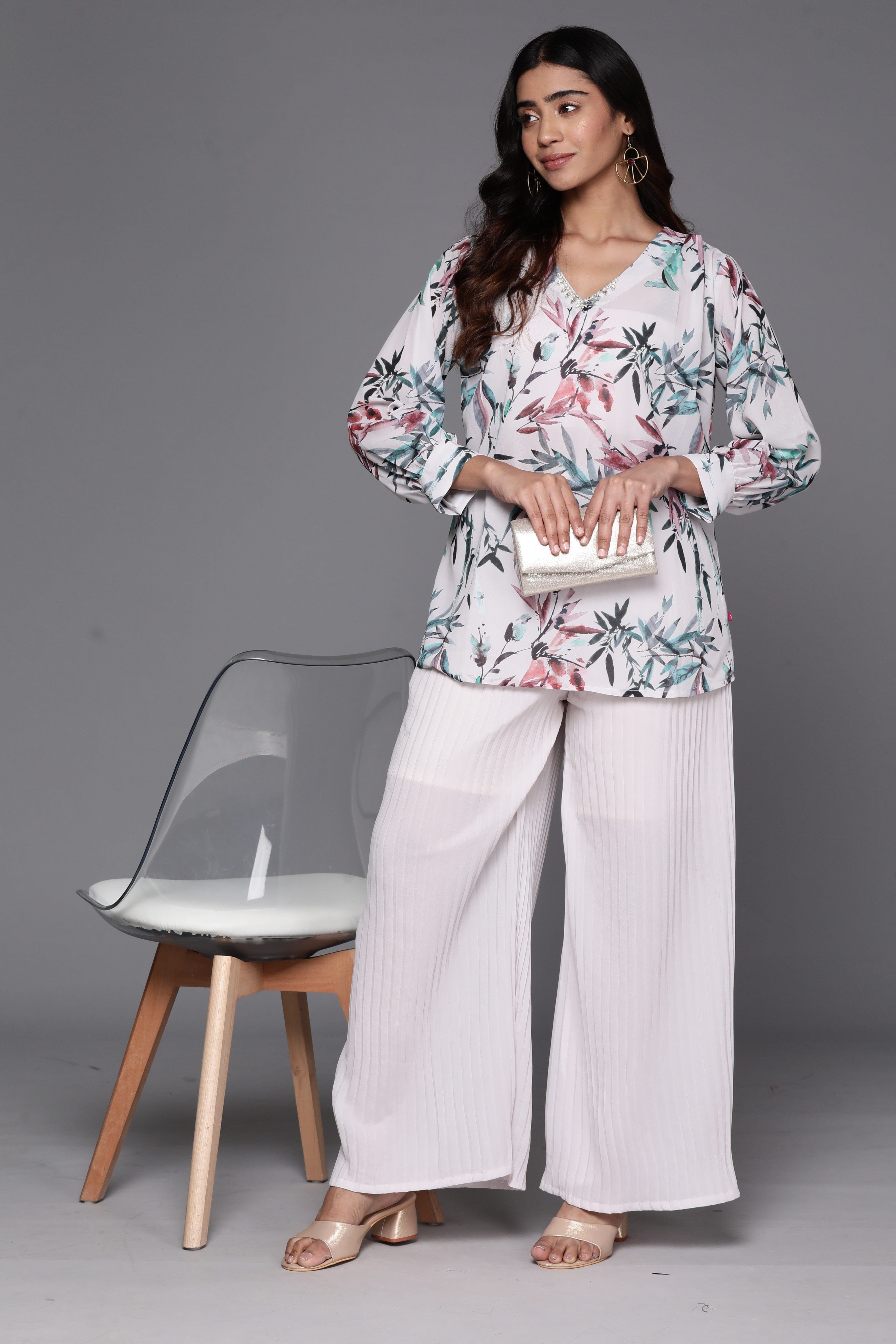 Varanga Women Off White Floral Printed Embroidered Co- Ord Sets