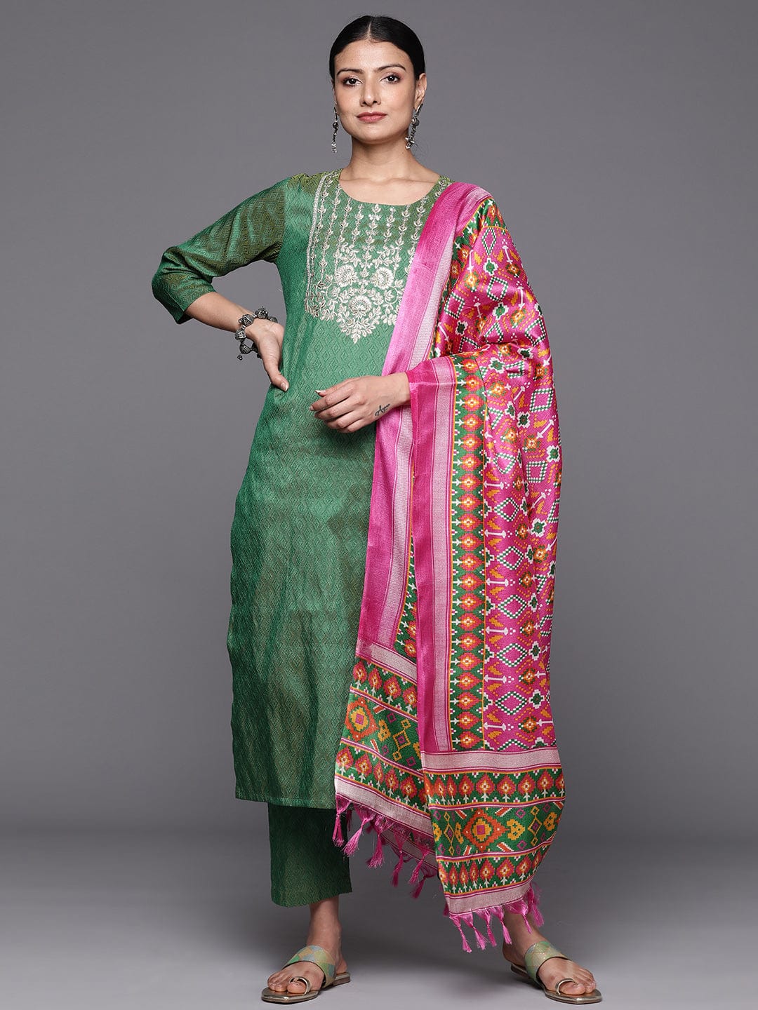 Indian Ethnic Dresses for New Year Party 2023