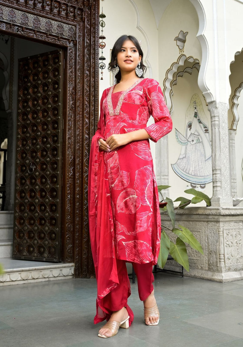 Varanga V-Neck Thread Sequins Embellished Straight Kurta With Solid Bottom Chiffon Dupatta